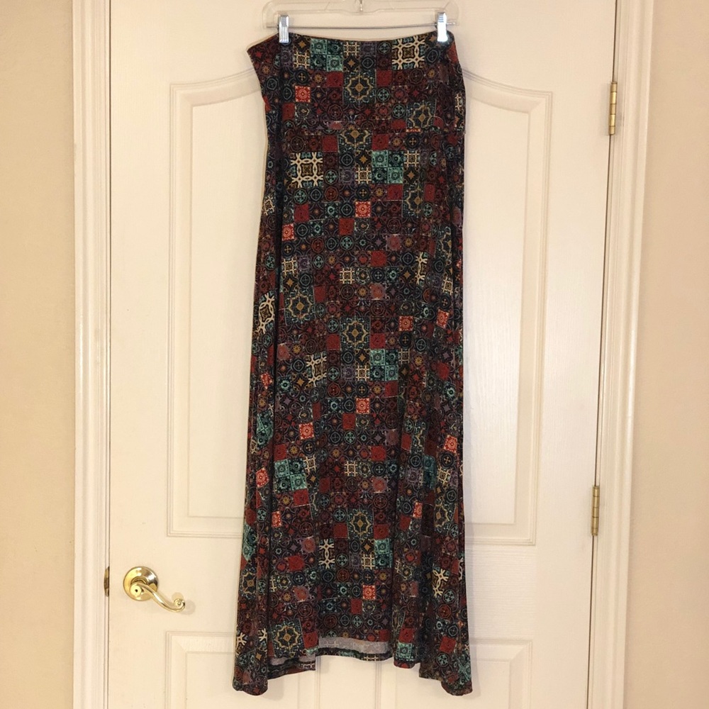 LuLuRoe maxi style skirt